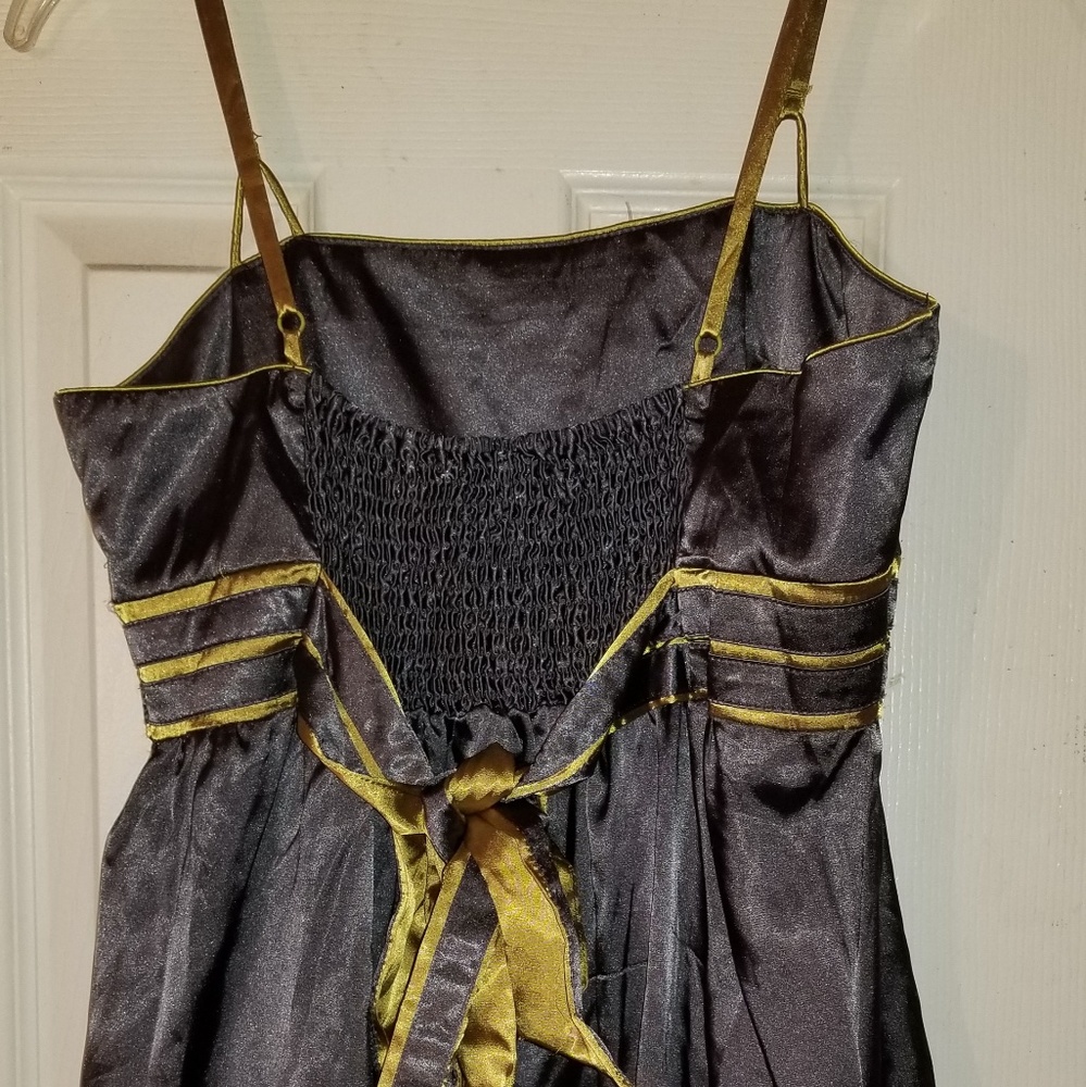 Dress - Picture 3 of 4